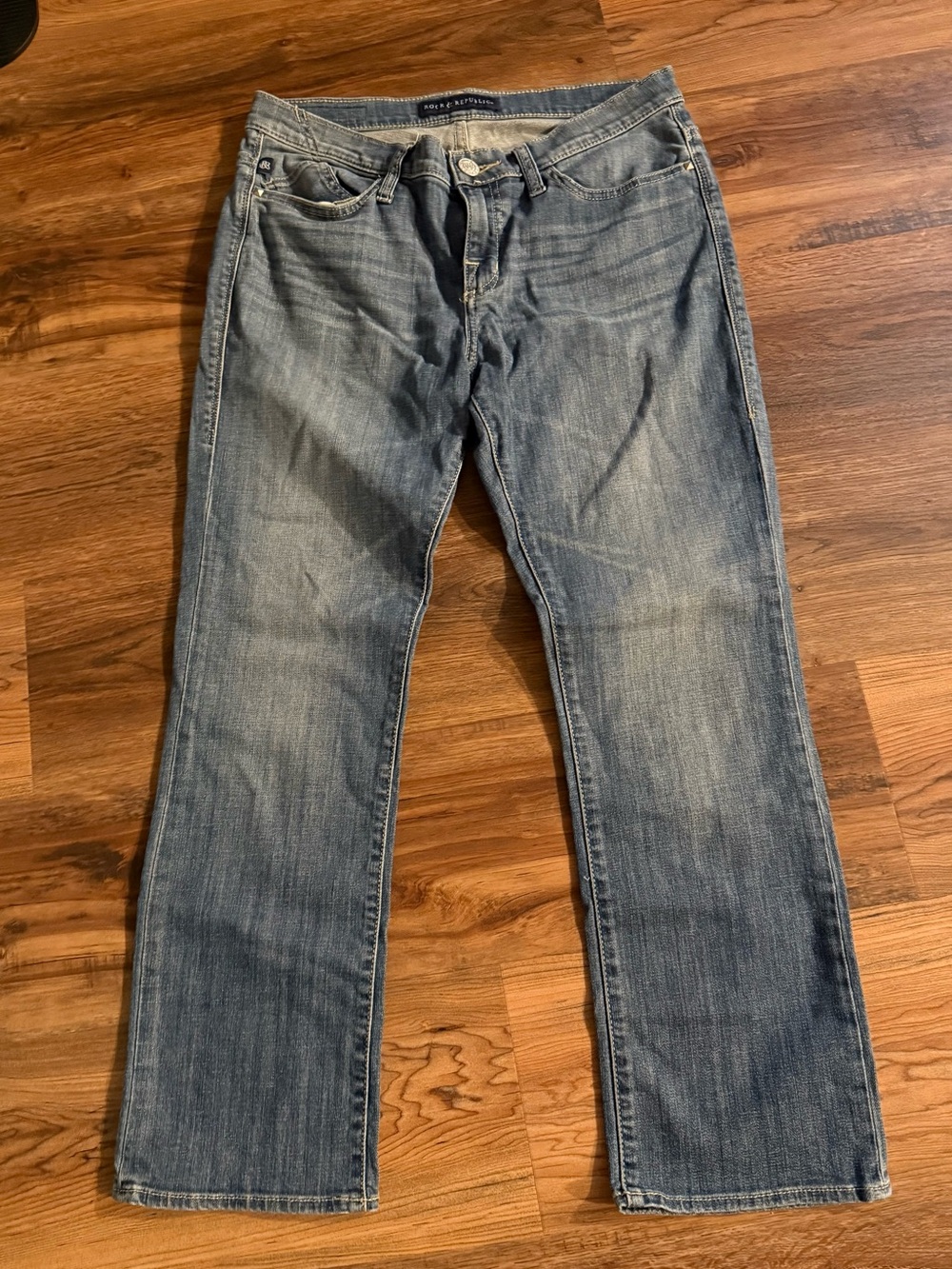 Rock & Republic Women's Light Blue Straight Jeans